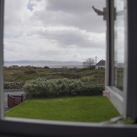 Seaview Lodge Inverin Bagian luar foto